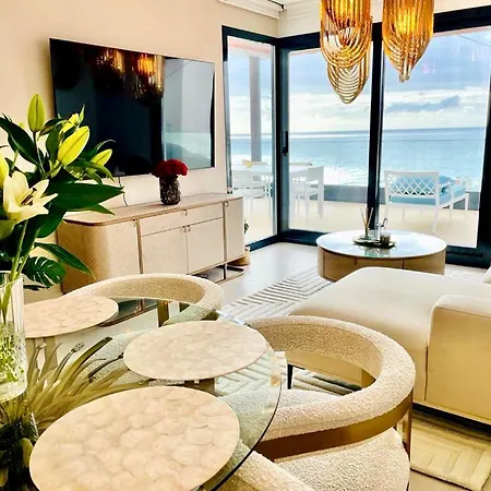 Magnificent 3 Bedroom Penthouse