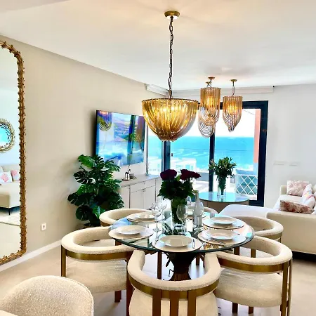 Apartamento Magnificent 3 Bedroom Penthouse Fuengirola