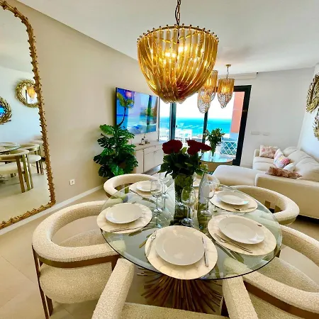 Magnificent 3 Bedroom Penthouse