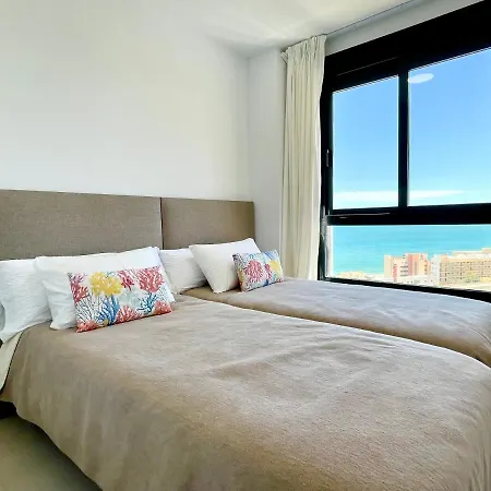 アパート Magnificent 3 Bedroom Penthouse フエンヒロラ