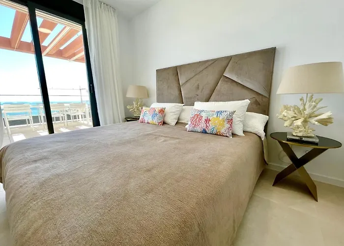 Appartement Magnificent 3 Bedroom Penthouse *